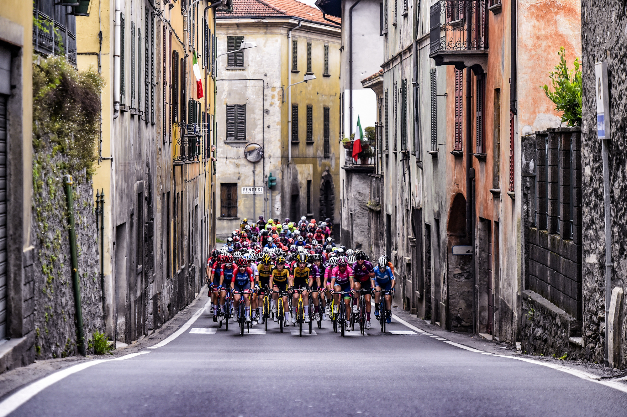 Sesta tappa del  Giro d’Italia Donne 2021: Colico – Colico