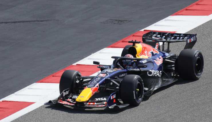 Verstappen in pista con la nuova Red Bull