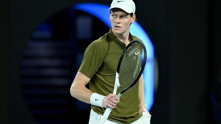 Sinner esulta in campo