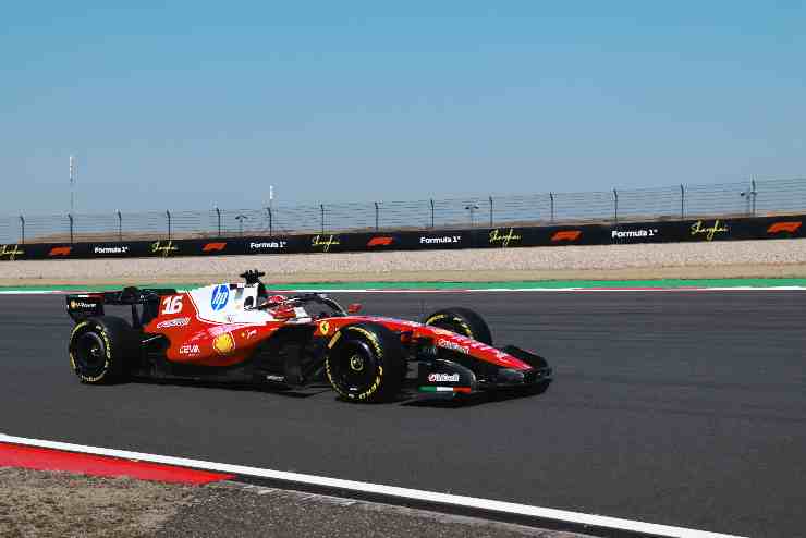 La Ferrari di Leclerc in pista