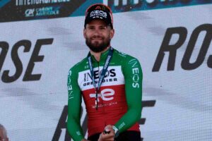 Filippo Ganna con la maglia tricolore