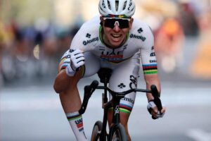 Tadej Pogacar al traguardo alla Milano-Sanremo