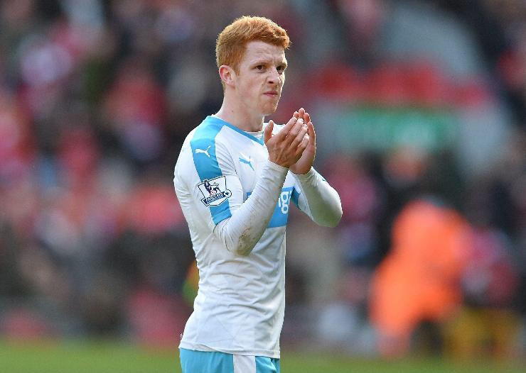 Jack Colback saluta il pubblico