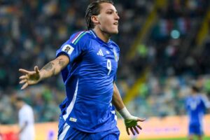 Mateo Retegui con la maglia dell'Italia