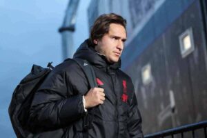 Federico Chiesa con lo zaino in spalla