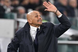 Luciano Spalletti dà indicazioni