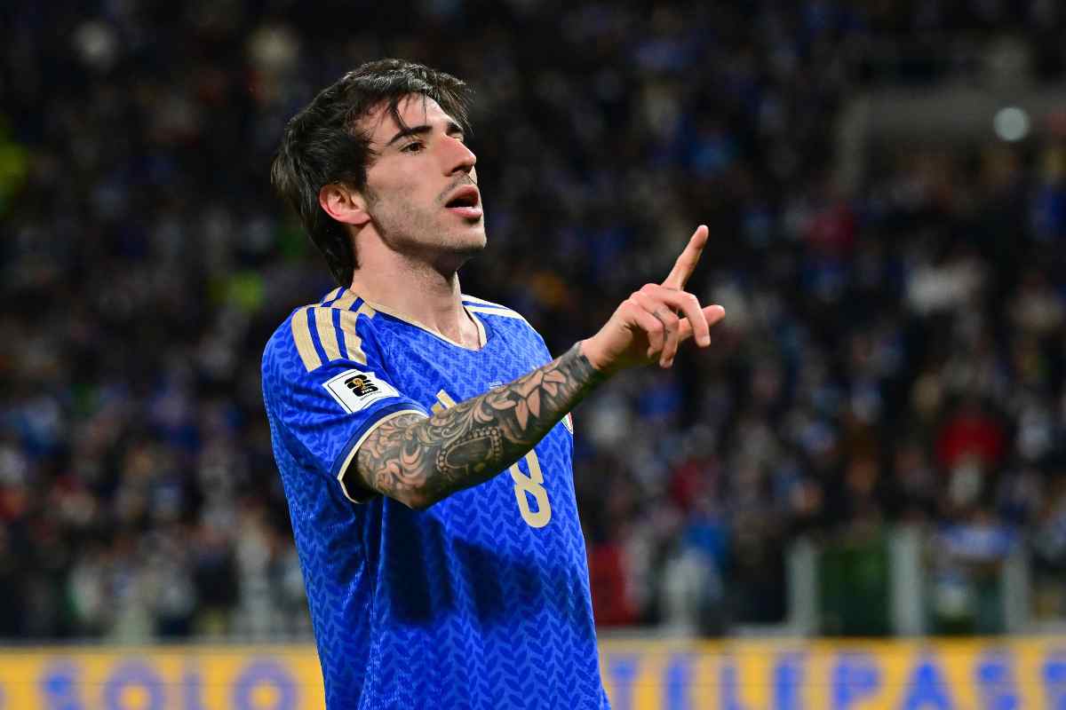 Sandro Tonali con la maglia dell'Italia